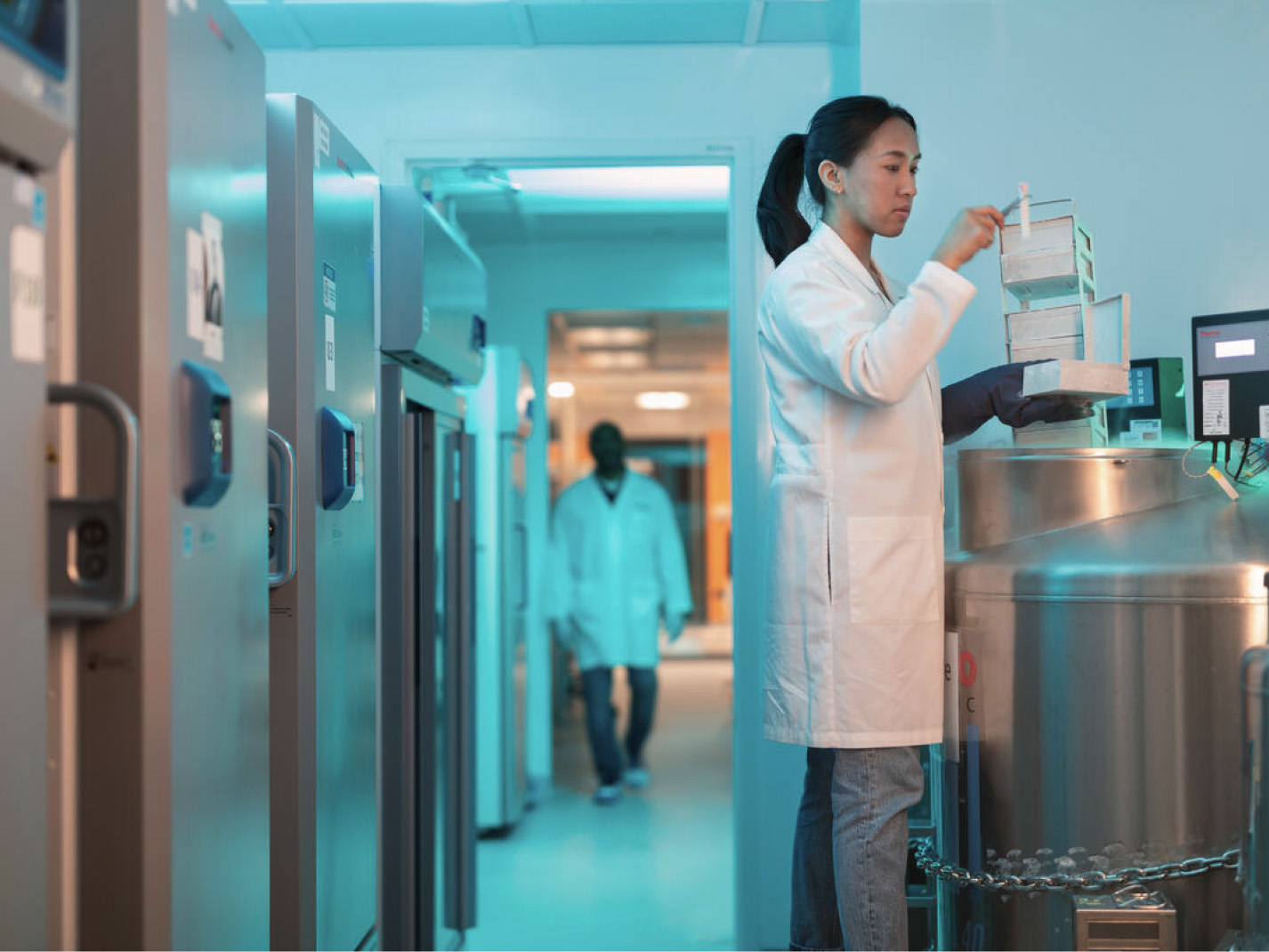 A female researcher in a lab